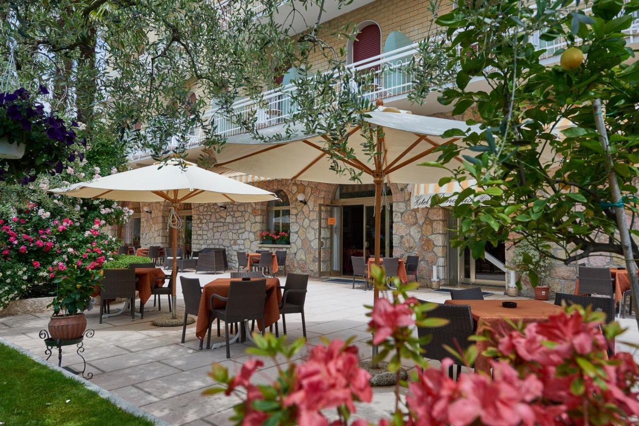 Hotel Benacus 토리델베나코 외부 사진