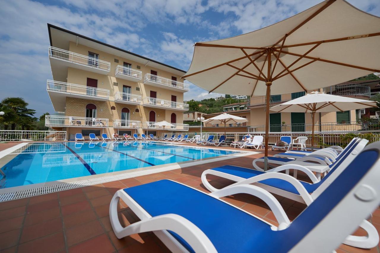 Hotel Benacus 토리델베나코 외부 사진