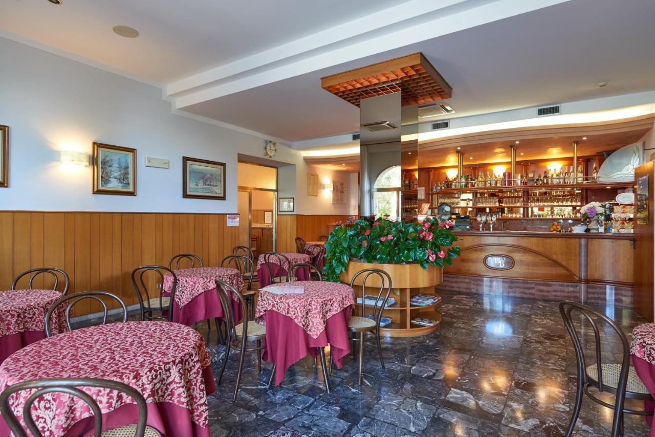Hotel Benacus 토리델베나코 외부 사진