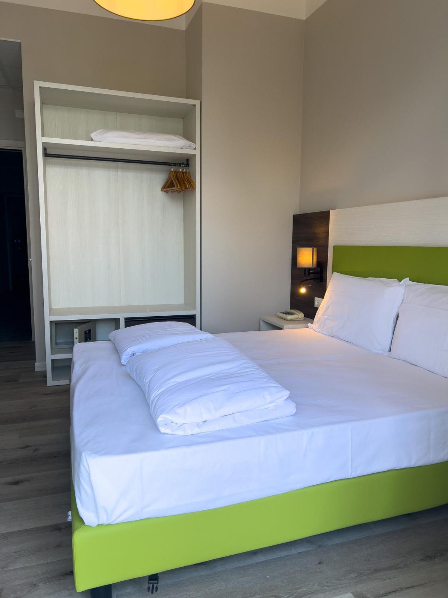 Hotel Benacus 토리델베나코 외부 사진