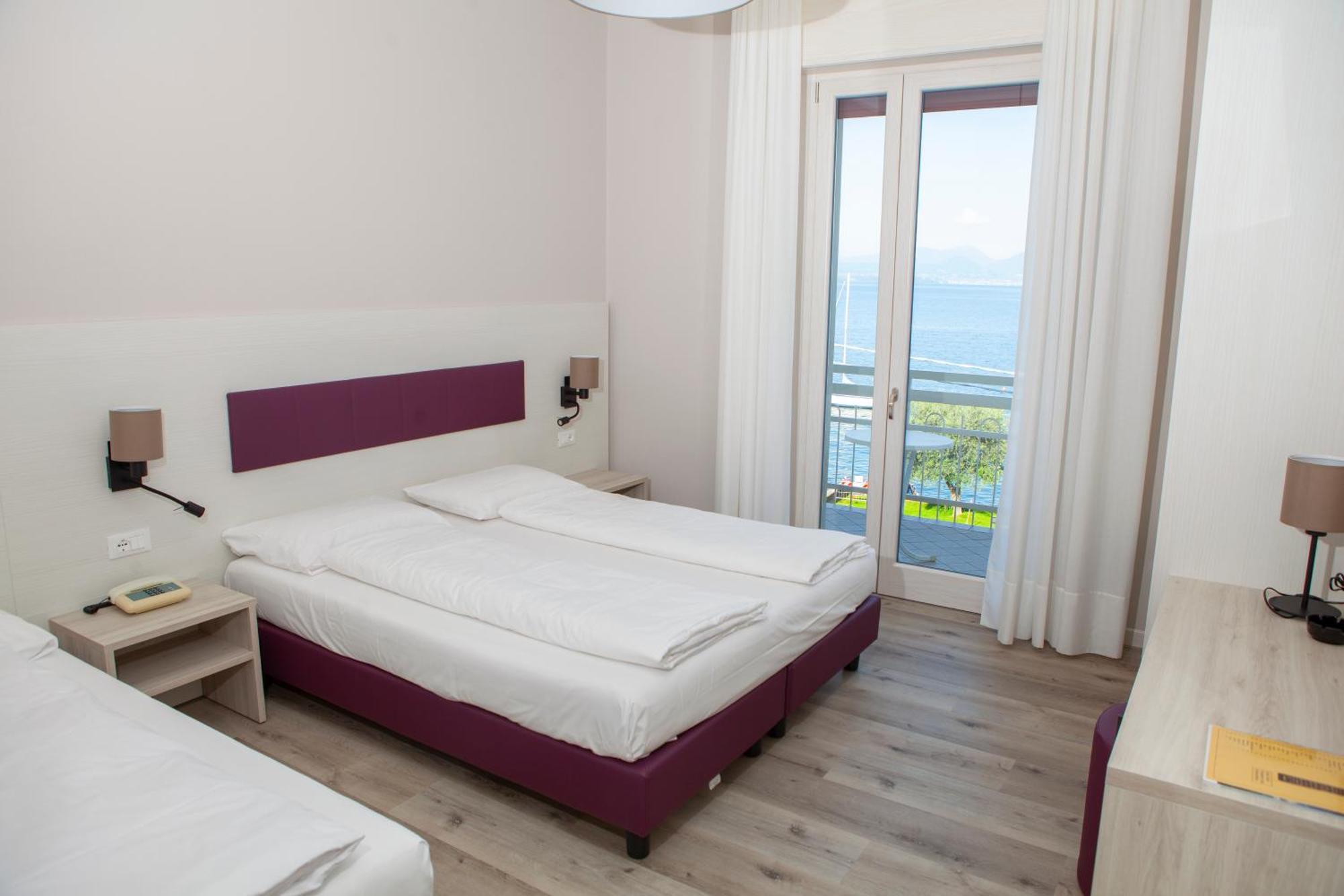 Hotel Benacus 토리델베나코 외부 사진